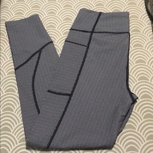 Black and White Victoria’s Secret Sport Leggings